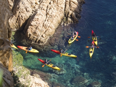 Ruta de las Cueva en kayak + snorkel, 2 horas