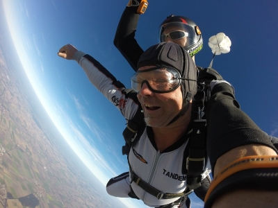 Salto en paracaídas a 13 mil pies de altura