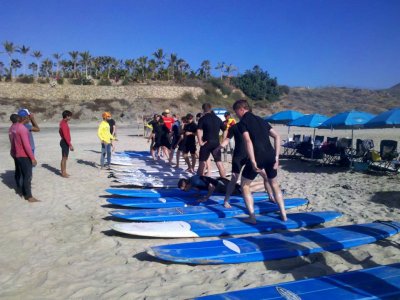 Clase de surf de 1 hora y media en Los Cabos