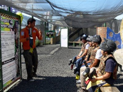 Acceso al parque con Gotcha y Parakaidismo