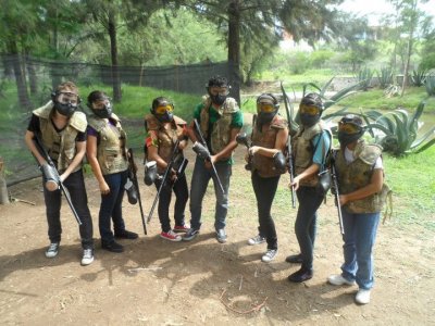 Paquete de fiesta de paintball para 10 persona