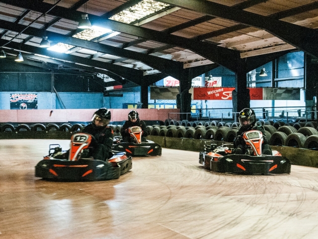  Trae a su grupo de amigos 