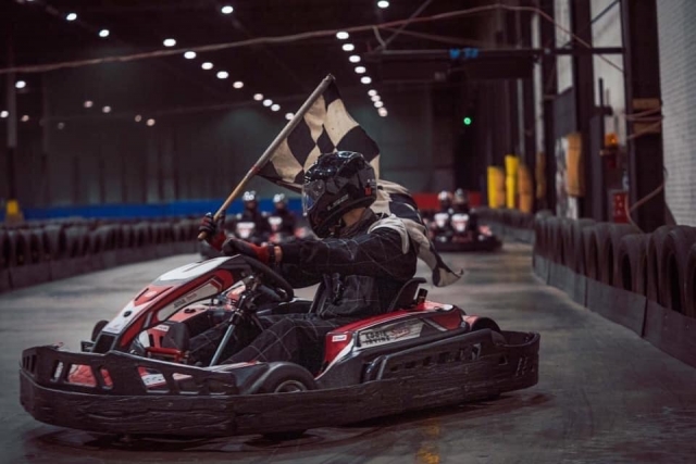  Race to Victory 