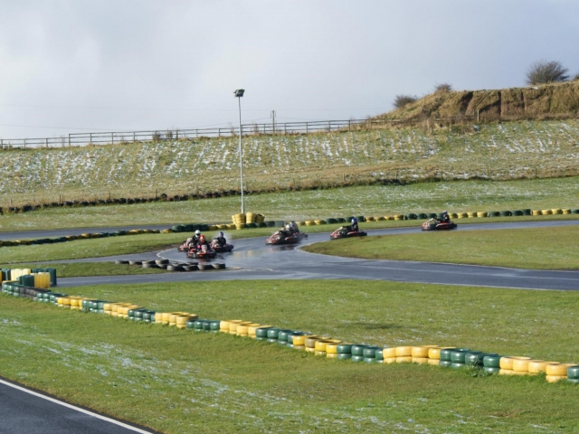  Karting al aire libre 