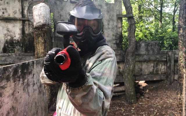  Listo para comenzar mi aventura de paintball