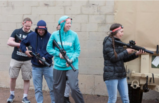  Hora de marcar con láser 