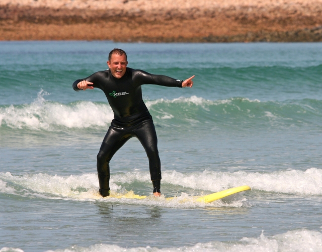 Diviértele duranle las lecciones de surf 