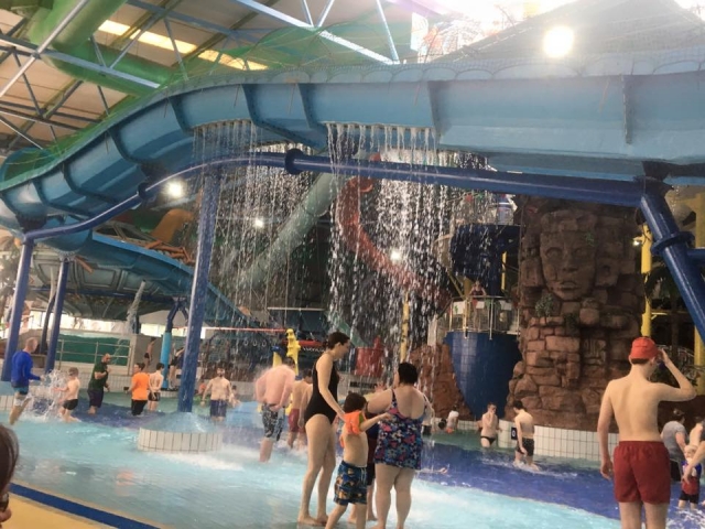  ¡Diviértele con toda su familia! 