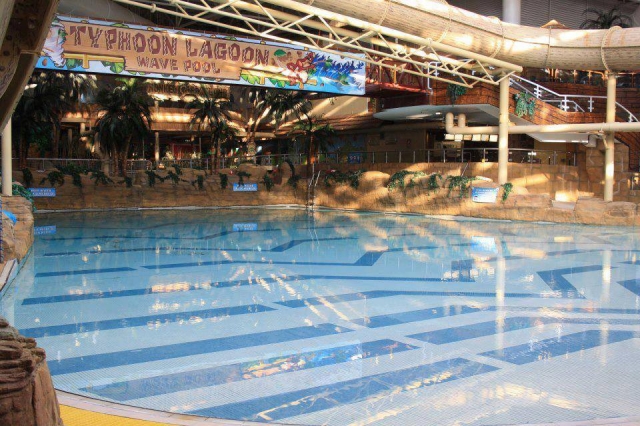  Nuestra alberca de olas 