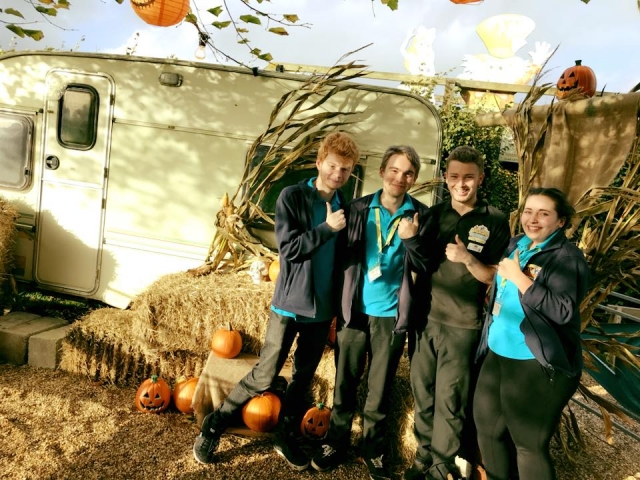  ¡Parle del personal! 