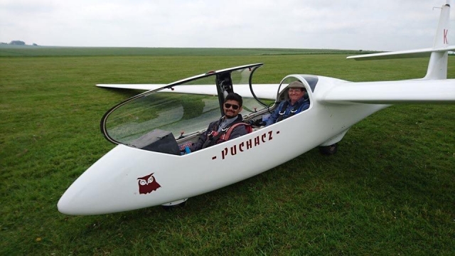  Aterrizaje seguro en Bath Wilts & N Dorset Gliding Club 