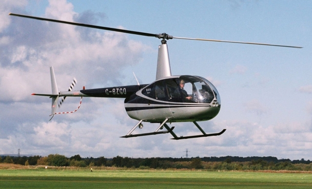  Helicóptero R44 