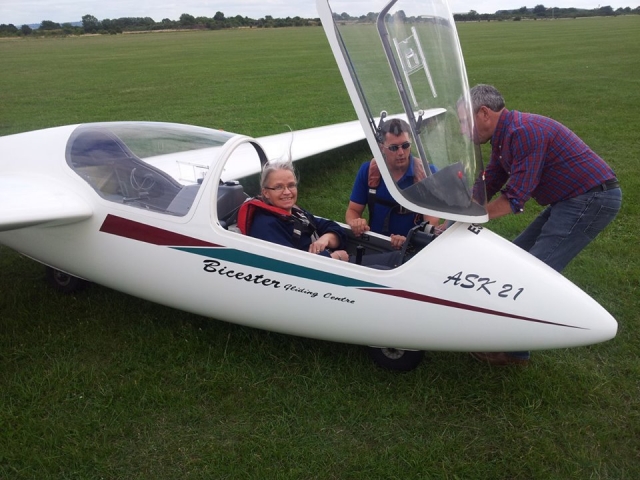  ¡Aterrizaje seguro con Windrushers Gliding Club! 
