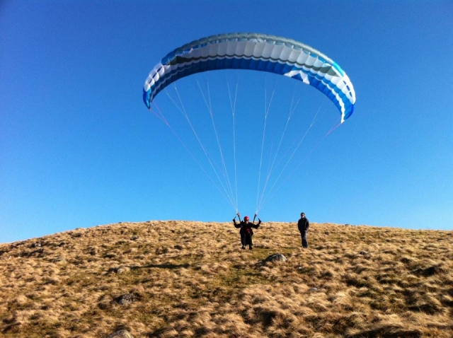  Colina de salida en Escuela de Parapenle Air Ventures 