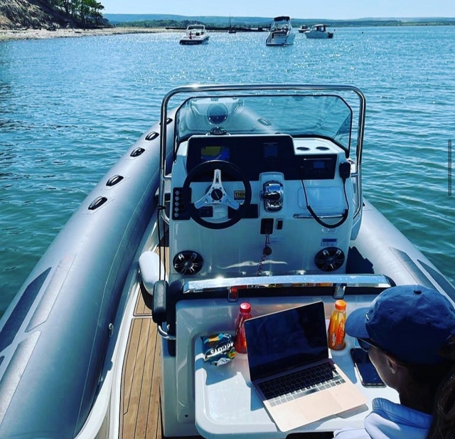  Divertido paseo en barco 