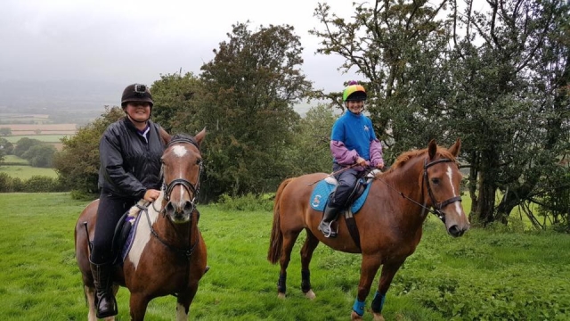  Trekking con Llangorse Mulusted Activity Center 