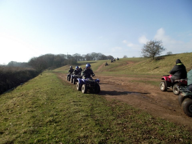  Aprende a manejar un cuatrimoto 