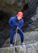  Rápel por pendientes pronunciadas 