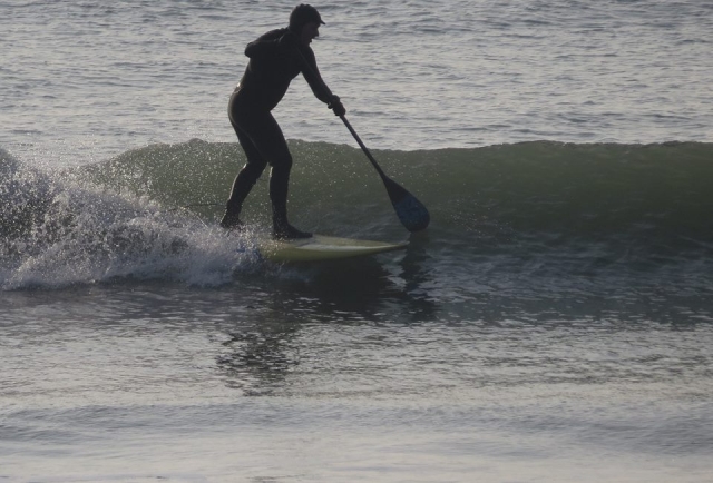  ¡Venga a surfear en West Wittering!