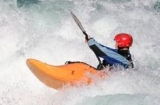  Kayak en aguas brava 