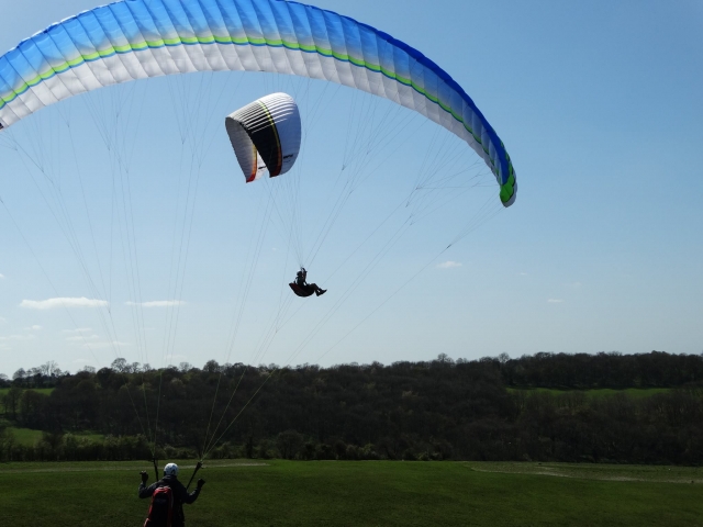 Toma clases con Green Dragons Paragliding 
