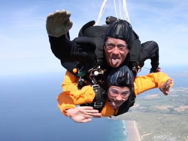  Volando sobre la costa de Cornualles 