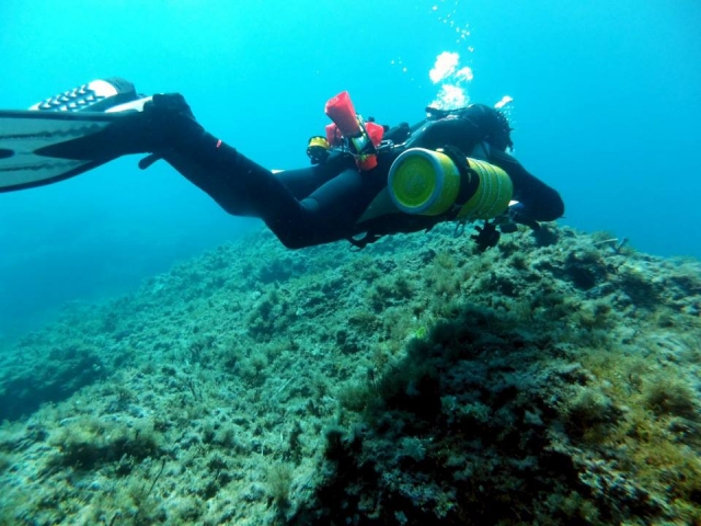  Espacio azul para explorar 