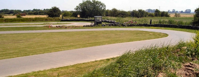  Tarmac Track 