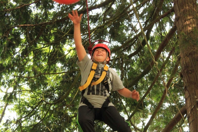  Experiencia de soga alta 