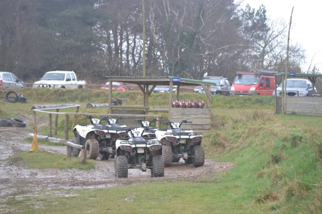  Cuatrimotos de motor solitario 