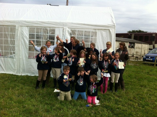  POny Club en el Centro Ecuestre de Acrecliffe 