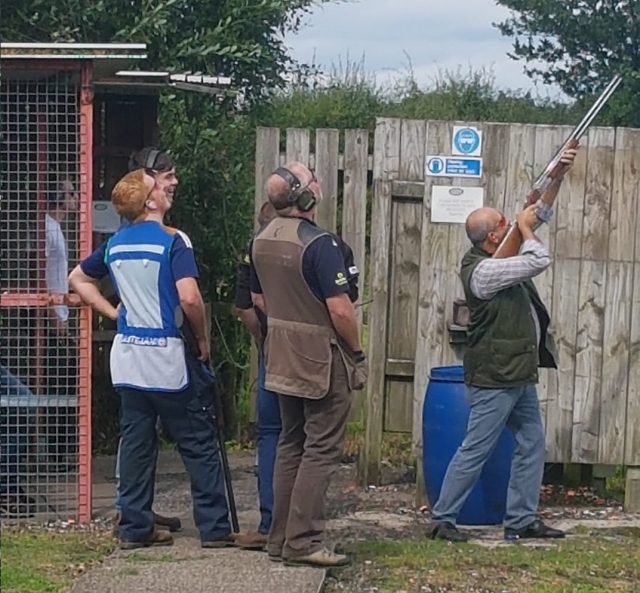  Trabajamos con el personal más profesional 