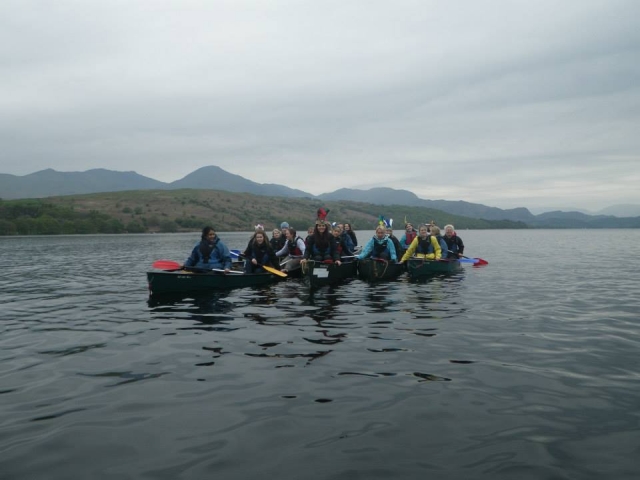  Hermoso día en el lago 