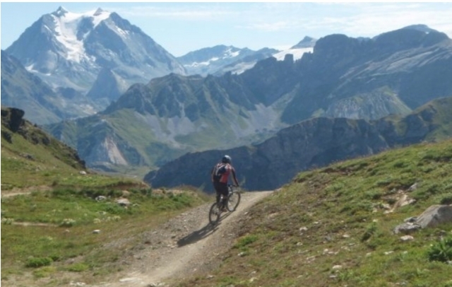 Vistas en bicicleta de cerro