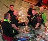  Instrucción de buceo en la alberca 