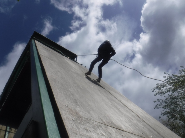 Rappel en plataforma 
