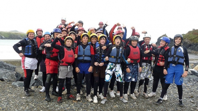  Explora la costa con tus amigos 