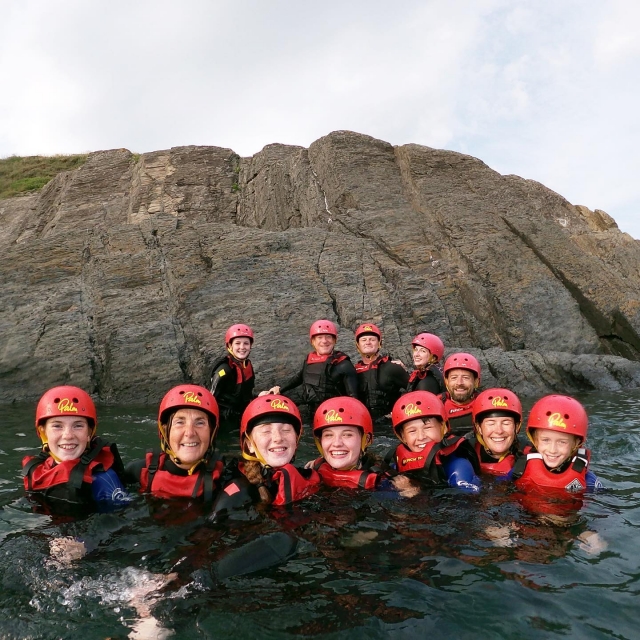 Coasteering en Devon es su mejor opción 