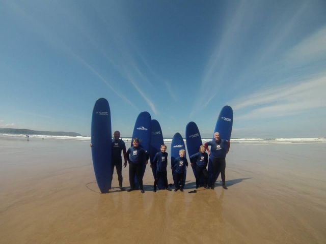  Surfear 
