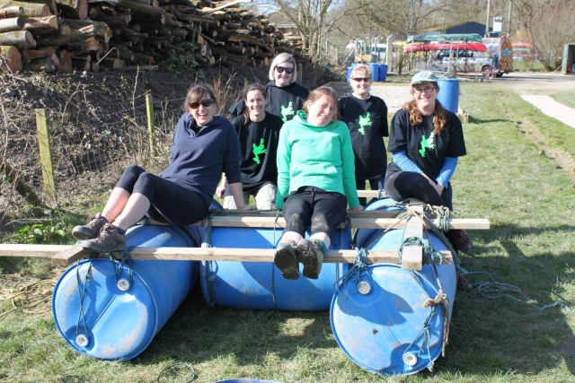  Construcción de balsa 