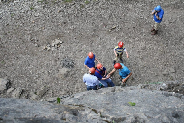  Cualquiera puede disfrutar con nosotros 