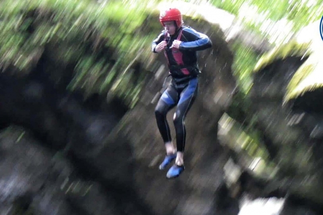  Aventura de adrenalina barranquismo con Splash barranquismo de aguas brava 