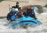  ¡Emociones de rafting en aguas brava! 