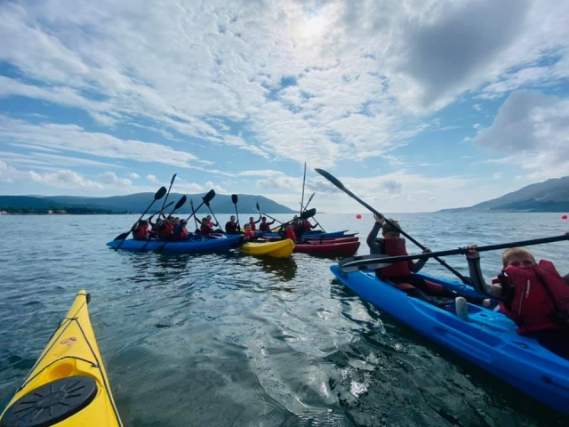  Disfruta con nosotros de una sesión de kayak 