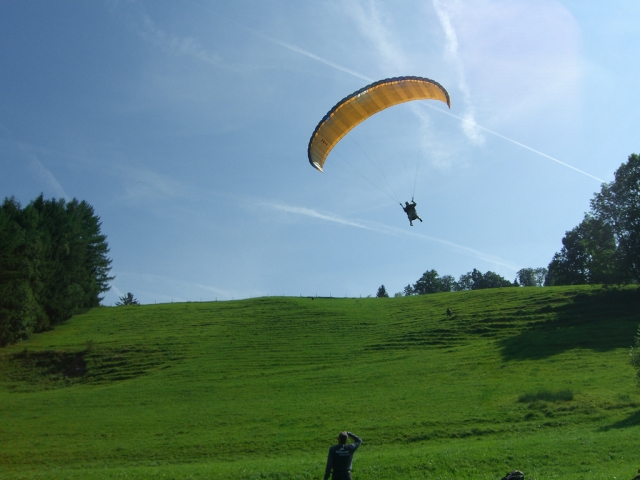  Practique con Leavesley Aviation 