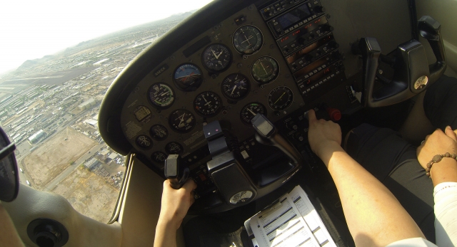  Realice vuelos de prueba con Midland Air Training 