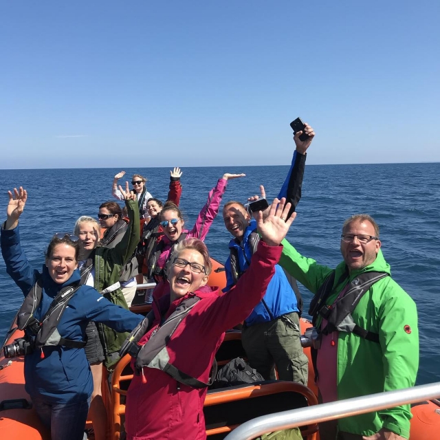  Pbaños en barco en grupo 