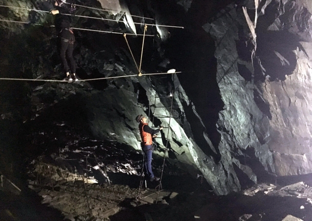  La espeleología es muy divertida