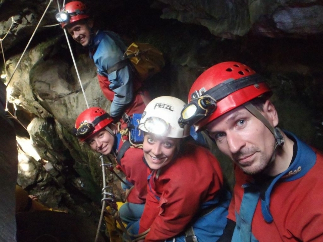  Espeleología para todos los niveles 