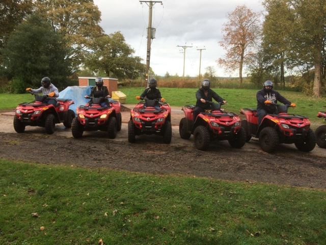  Línea de cuatrimotos 